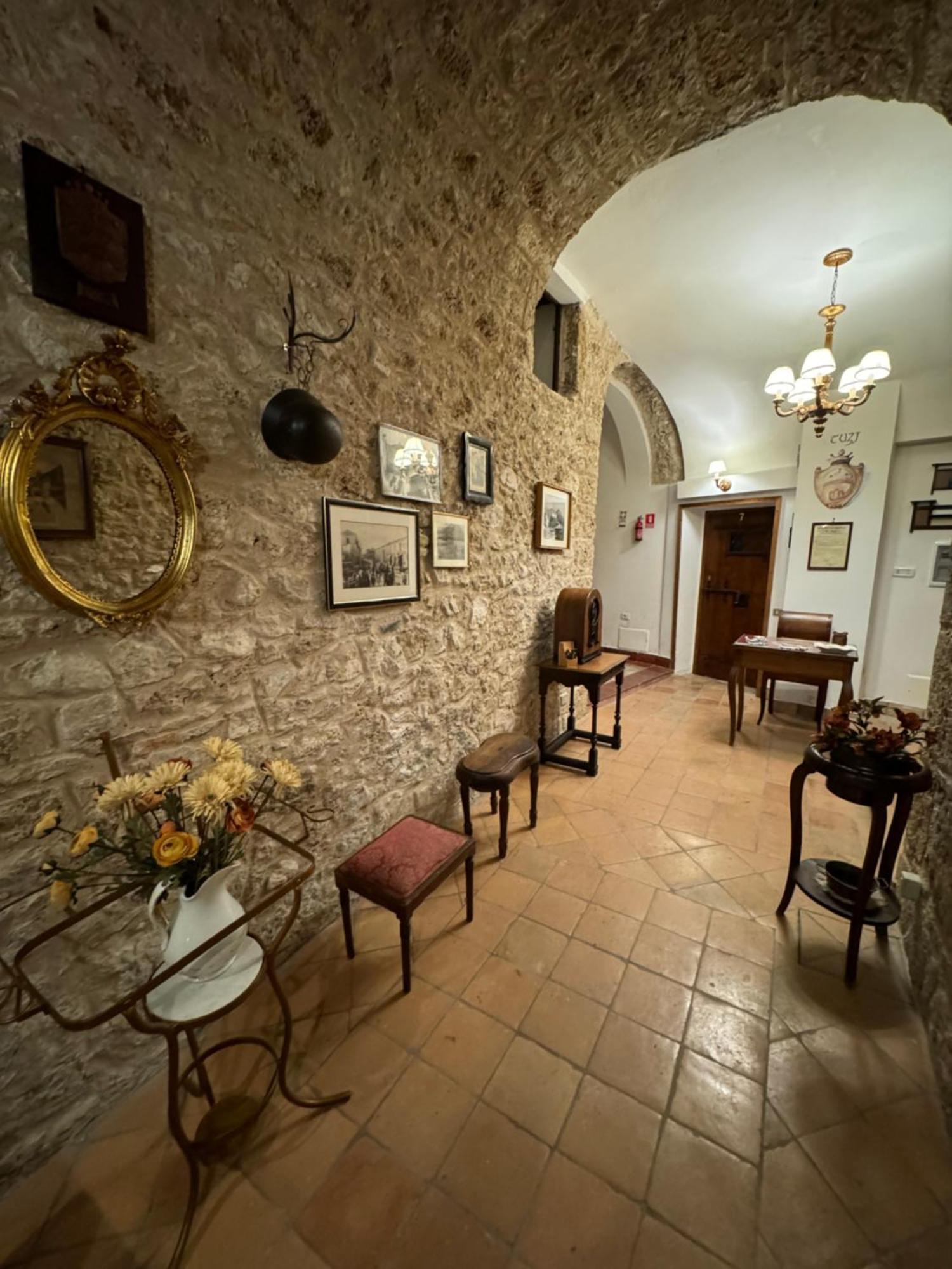 Le Prigioni Del Palazzo B&B Sora Kültér fotó
