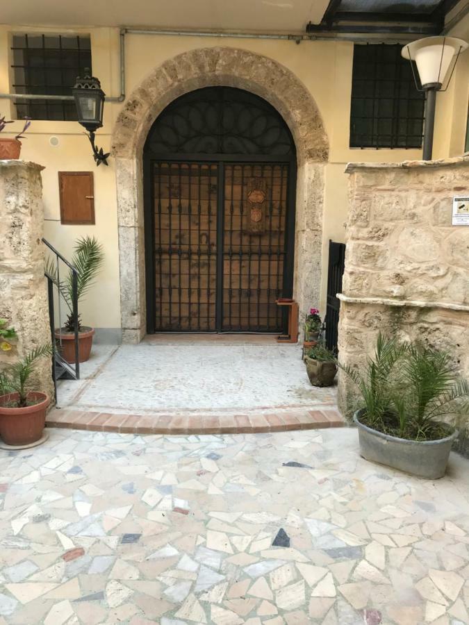 Le Prigioni Del Palazzo B&B Sora Kültér fotó