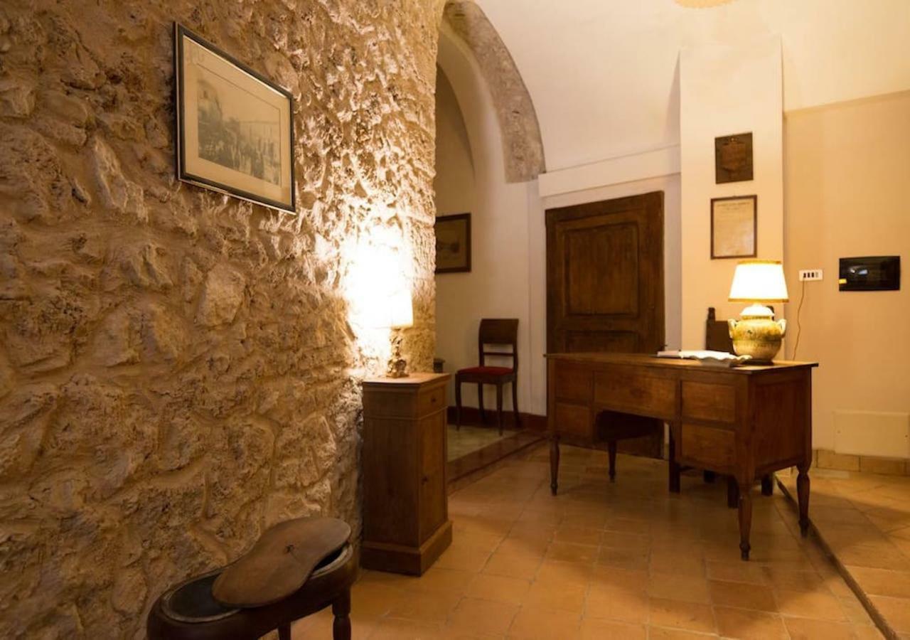 Le Prigioni Del Palazzo B&B Sora Kültér fotó